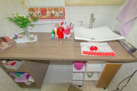 Casa à venda com 176m², 3 quartos e 2 vagas Casa à venda com 176m², 3 quartos e 2 vagasLavabo