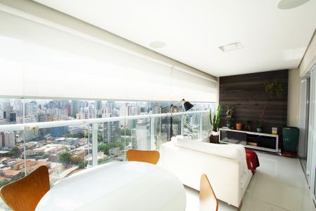 Apartamento para alugar com 58m², 1 quarto e 1 vaga Apartamento para alugar com 58m², 1 quarto e 1 vagaVaranda Sala de jantar