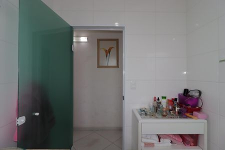 Casa à venda com 250m², 2 quartos e 3 vagasBanheiro Social