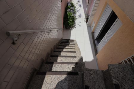 Casa à venda com 250m², 2 quartos e 3 vagasEscada para a Área Gourmet