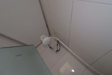 Casa à venda com 250m², 2 quartos e 3 vagasBanheiro da Suíte - Chuveiro