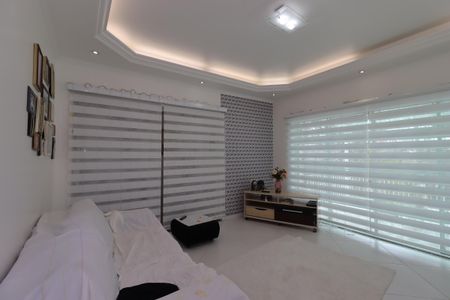 Sala de casa para alugar com 2 quartos, 250m² em Vila Valparaíso, Santo André