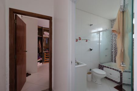 Casa à venda com 250m², 2 quartos e 3 vagasCorredor