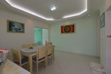 Casa à venda com 250m², 2 quartos e 3 vagasSala de Jantar