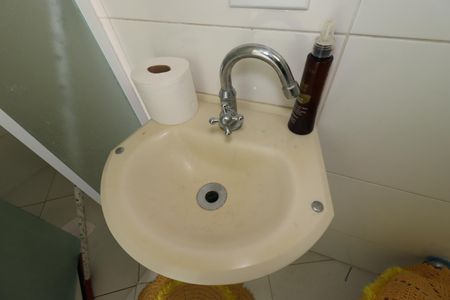 Casa à venda com 250m², 2 quartos e 3 vagasBanheiro da Suíte - Pia