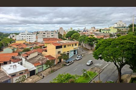 Quarto de apartamento para alugar com 2 quartos, 65m² em Santa Ines, Belo Horizonte