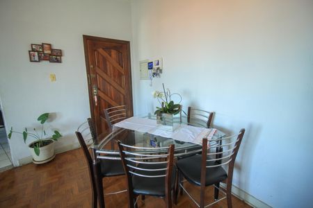 Apartamento para alugar com 90m², 2 quartos e sem vaga