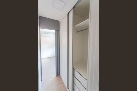 Apartamento à venda com 70m², 2 quartos e 2 vagasCloset da Suíte 1