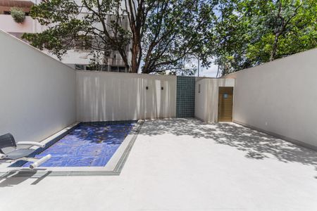 Apartamento à venda com 70m², 2 quartos e 2 vagasÁrea Comum - Piscina