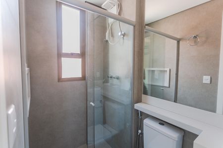 Apartamento à venda com 70m², 2 quartos e 2 vagasBanheiro da Suíte 2