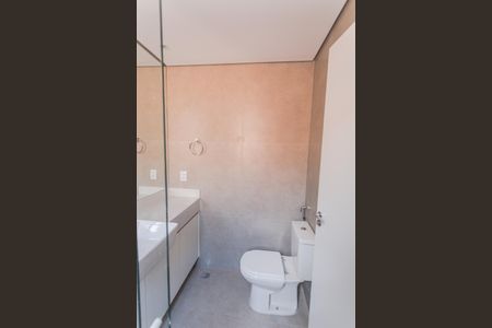 Apartamento à venda com 70m², 2 quartos e 2 vagasBanheiro da Suíte 1