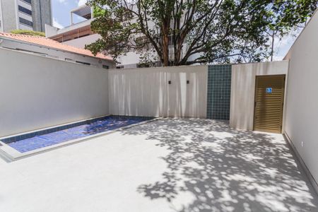 Apartamento à venda com 70m², 2 quartos e 2 vagasÁrea Comum - Piscina