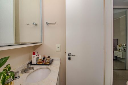 Apartamento para alugar com 80m², 3 quartos e 2 vagas Apartamento para alugar com 80m², 3 quartos e 2 vagasBanheiro da Suíte