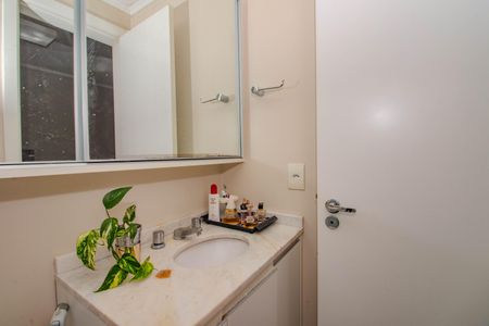 Apartamento para alugar com 80m², 3 quartos e 2 vagas Apartamento para alugar com 80m², 3 quartos e 2 vagasBanheiro da Suíte