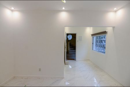 Sala de apartamento para alugar com 3 quartos, 68m² em Tijuca, Rio de Janeiro
