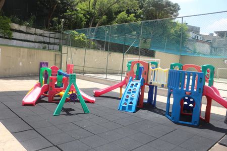 Apartamento à venda com 65m², 2 quartos e 1 vagaÁrea comum - Playground