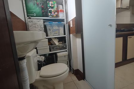 Apartamento à venda com 65m², 2 quartos e 1 vaga Apartamento à venda com 65m², 2 quartos e 1 vagaBanheiro 1