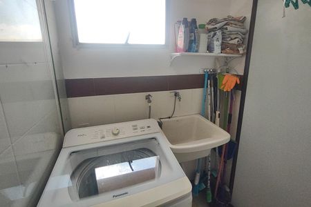 Apartamento à venda com 65m², 2 quartos e 1 vaga Apartamento à venda com 65m², 2 quartos e 1 vagaÁrea de Serviço