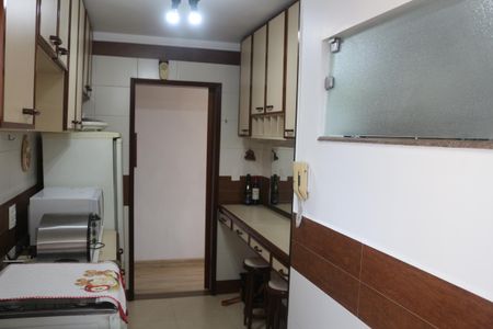 Apartamento à venda com 65m², 2 quartos e 1 vagaCozinha