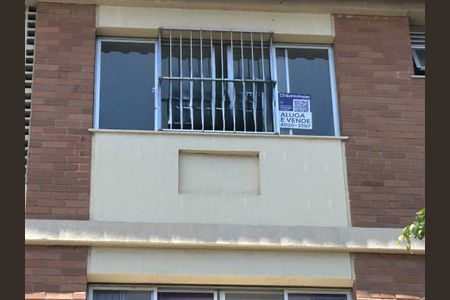 Apartamento para alugar com 55m², 2 quartos e 1 vagaFachada + plaquinha