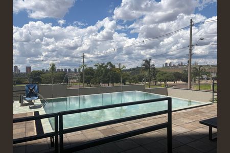 Apartamento para alugar com 72m², 2 quartos e 1 vaga Apartamento para alugar com 72m², 2 quartos e 1 vagaÁrea comum - Piscina