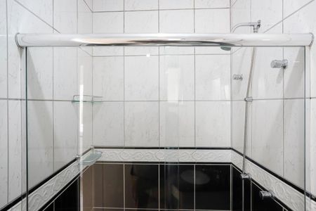 Casa para alugar com 290m², 3 quartos e 2 vagasBanheiro da suíte 3