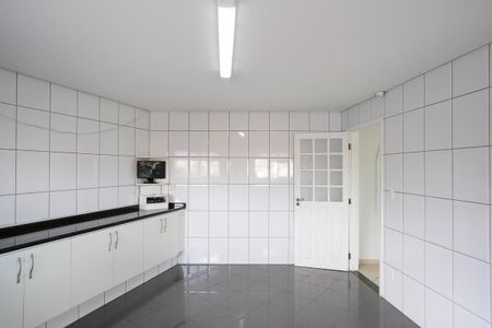 Casa para alugar com 290m², 3 quartos e 2 vagasCozinha