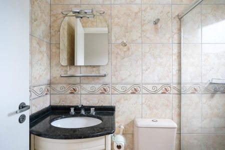 Casa para alugar com 290m², 3 quartos e 2 vagasBanheiro da suíte 2