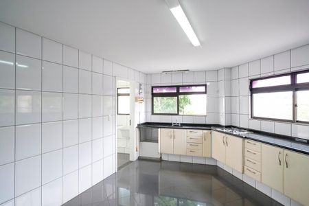 Casa para alugar com 290m², 3 quartos e 2 vagasCozinha