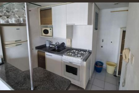 Apartamento à venda com 1 quarto, 50m² em Vila Suzana, São Paulo