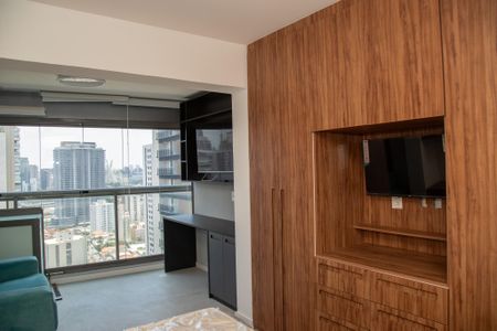 Studio à venda com 32m², 1 quarto e sem vaga Studio à venda com 32m², 1 quarto e sem vagaEstúdio