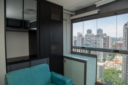 Estúdio de kitnet/studio para alugar com 1 quarto, 32m² em Jardim das Acacias, São Paulo