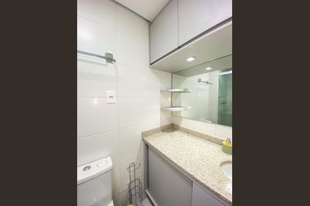 Studio à venda com 32m², 1 quarto e sem vaga Studio à venda com 32m², 1 quarto e sem vagaBanheiro