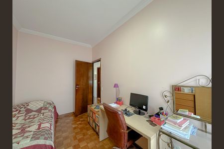 Casa de condomínio à venda com 243m², 4 quartos e 3 vagasQuarto