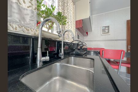 Casa de condomínio à venda com 243m², 4 quartos e 3 vagasCozinha