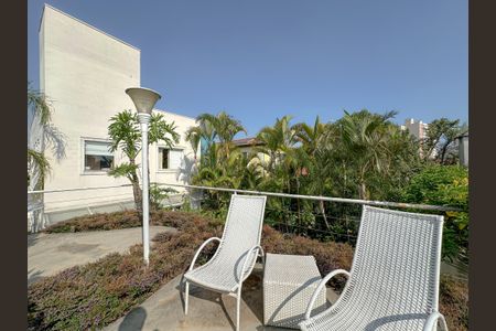 Casa de condomínio à venda com 243m², 4 quartos e 3 vagasJardim Suspenso