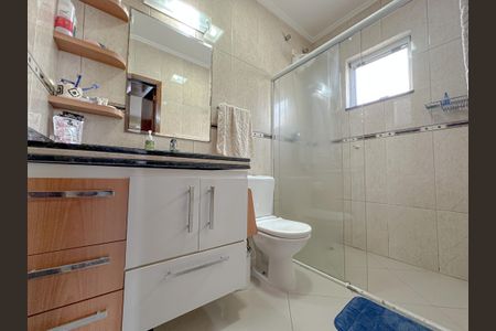 Casa de condomínio à venda com 243m², 4 quartos e 3 vagasBanheiro Suíte 2