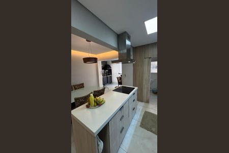 Apartamento à venda com 97m², 3 quartos e 2 vagasCozinha