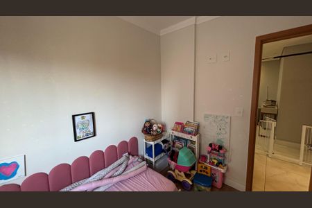 Apartamento à venda com 97m², 3 quartos e 2 vagasQuarto 2