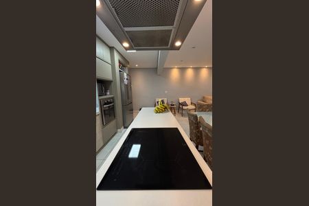 Apartamento à venda com 97m², 3 quartos e 2 vagasCozinha