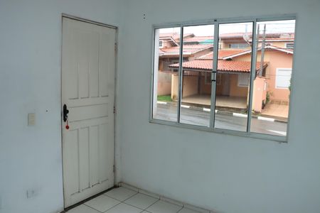 Casa de Condomínio para alugar com 2 quartos, 83m² em Jardim Petropolis, Cotia
