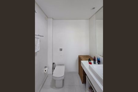 Apartamento à venda com 200m², 3 quartos e 1 vagaBanheiro - Suíte