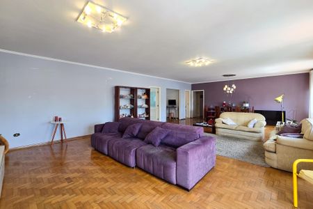 Apartamento à venda com 200m², 3 quartos e 1 vagaSala