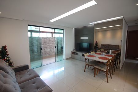 Sala de apartamento à venda com 3 quartos, 130m² em Diamante, Belo Horizonte