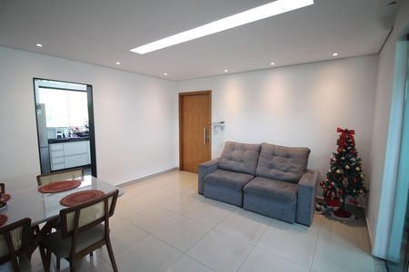 Sala de apartamento à venda com 3 quartos, 130m² em Diamante, Belo Horizonte