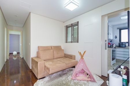 Apartamento à venda com 186m², 3 quartos e 4 vagas Apartamento à venda com 186m², 3 quartos e 4 vagasSala de TV