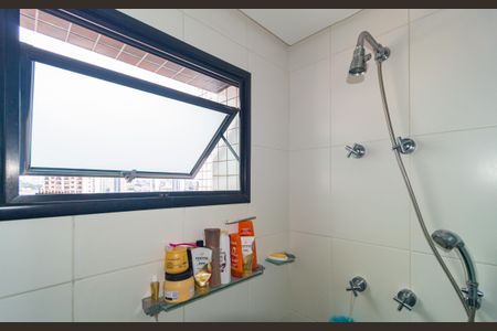 Apartamento à venda com 186m², 3 quartos e 4 vagas Apartamento à venda com 186m², 3 quartos e 4 vagasDetalhe Banheiro - Suíte 3