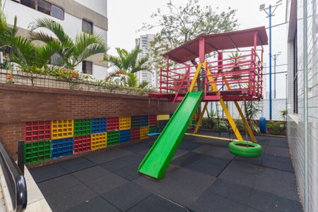 Apartamento à venda com 186m², 3 quartos e 4 vagas Apartamento à venda com 186m², 3 quartos e 4 vagasPlayground