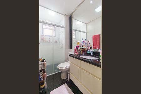 Apartamento à venda com 186m², 3 quartos e 4 vagas Apartamento à venda com 186m², 3 quartos e 4 vagasBanheiro - Suíte 2