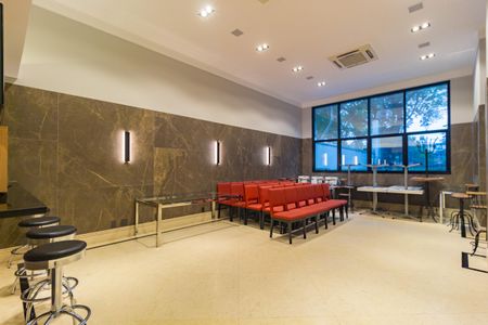 Apartamento à venda com 186m², 3 quartos e 4 vagas Apartamento à venda com 186m², 3 quartos e 4 vagasSalão de Festas